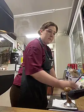 cinnabon  online show from 03/08/25, 04:39
