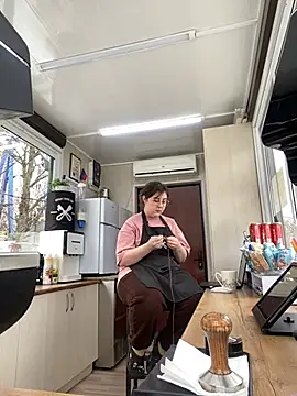 cinnabon  online show from 02/02/25, 08:45