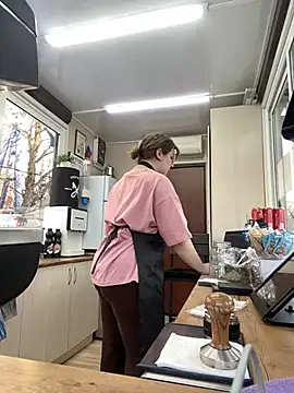 cinnabon  online show from 01/30/25, 01:20