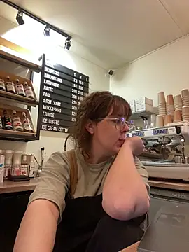 cinnabon  online show from 12/02/25, 03:36