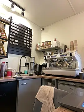 cinnabon  online show from 05/29/26, 01:50