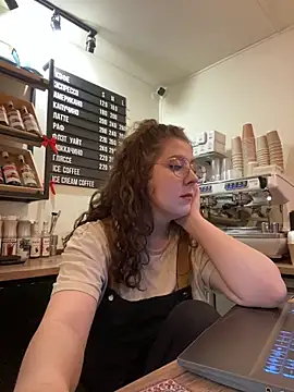 cinnabon  online show from 12/21/25, 02:30