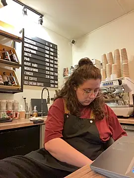 cinnabon  online show from 10/09/25, 03:23
