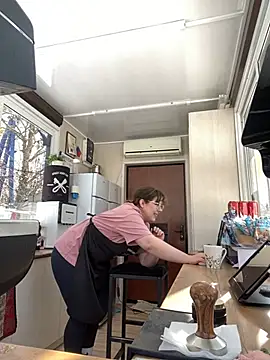 cinnabon  online show from 02/10/25, 08:53