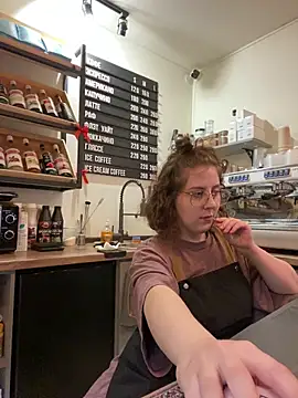 cinnabon  online show from 02/05/26, 02:57