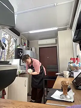 cinnabon  online show from 02/16/25, 12:21