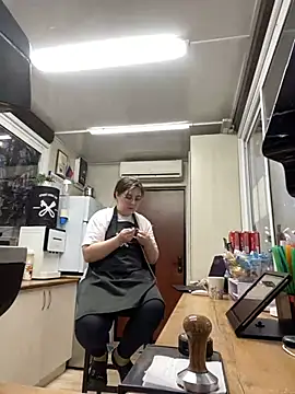 cinnabon  online show from 02/05/25, 02:37