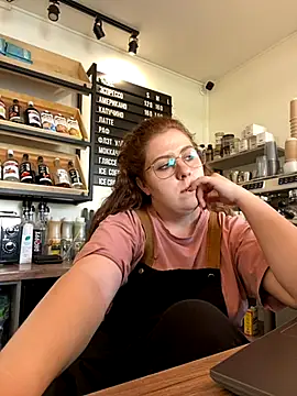 cinnabon  online show from 09/09/25, 12:58