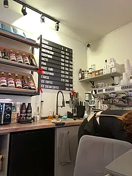 cinnabon  online show from 02/11/26, 01:44