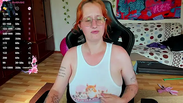 Snapshot of KrisTyBooBsin chatting on 06/30/26, 01:44 KrisTyBooBsin online show from 06/30/26, 01:44