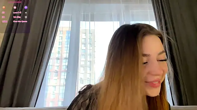 LindaFarmer online show from 10/01/25, 03:55