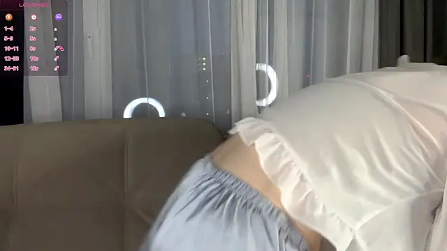 LindaFarmer online show from 12/15/25, 03:34