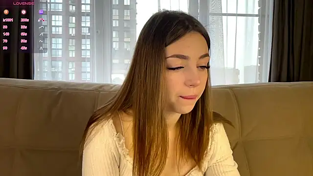 LindaFarmer online show from 10/10/25, 04:02