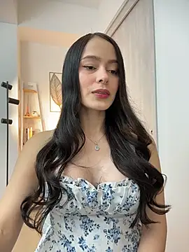 rubyhill 2711 online show from 12/18/25, 12:05