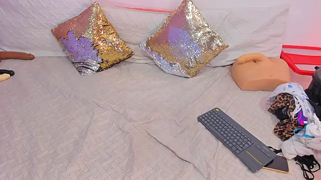 cookplleaser online show from 02/11/26, 12:05