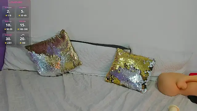 Snapshot of cookplleaser chatting on 12/16/25, 11:36 cookplleaser online show from 12/16/25, 11:36