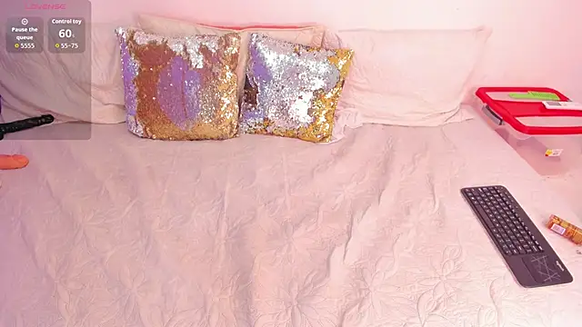 Snapshot of cookplleaser chatting on 09/30/25, 11:27 cookplleaser online show from 09/30/25, 11:27