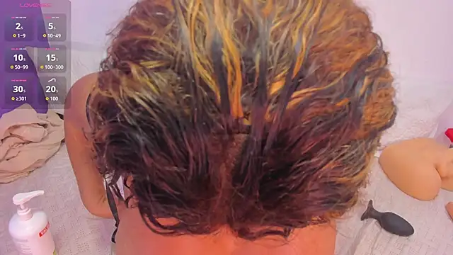 Snapshot of cookplleaser chatting on 10/07/25, 11:22 cookplleaser online show from 10/07/25, 11:22