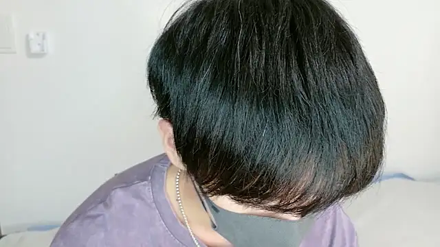 itsme LEON online show from 03/29/26, 01:02