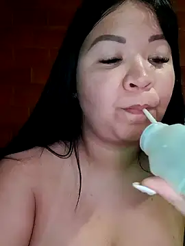 Snapshot of Chantal_lopez chatting on 12/20/24, 06:45 Chantal lopez online show from 12/20/24, 06:45