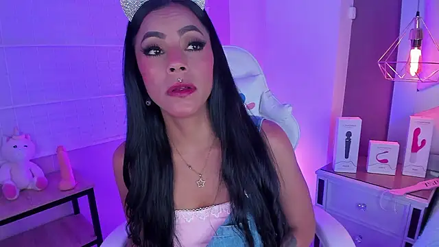 Amber villalobos  online show from 03/05/26, 02:08