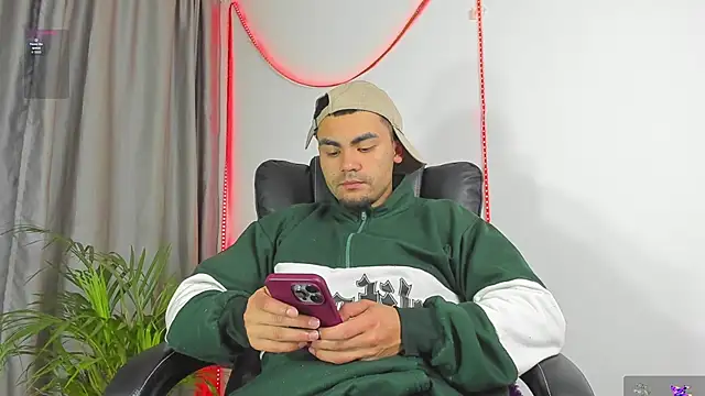 kalivan voinesscu online show from 11/29/25, 08:36