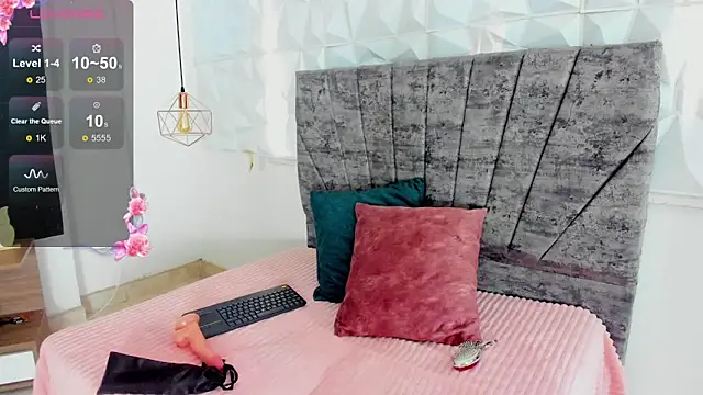 Snapshot of April1_sc chatting on 11/04/25, 08:34 April1 sc online show from 11/04/25, 08:34