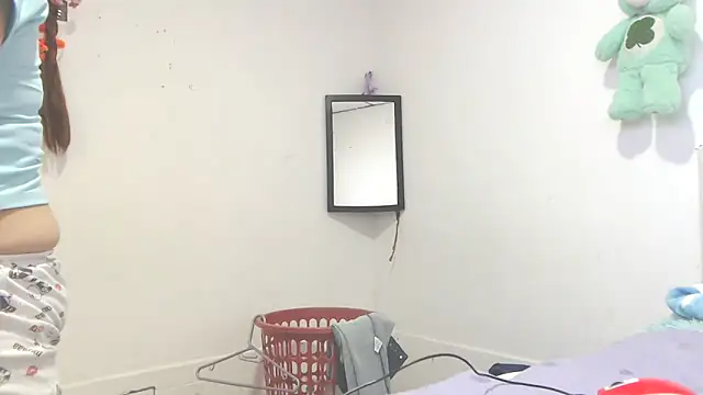 catalinadiaz666 online show from 02/26/25, 12:52