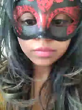 Snapshot of Bella_Luna18 chatting on 03/08/25, 08:11 Bella Luna18 online show from 03/08/25, 08:11