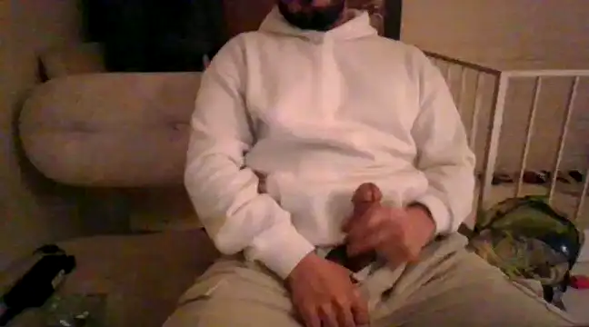 Snapshot of DateMike94 chatting on 02/25/25, 08:21 DateMike94 online show from 02/25/25, 08:21