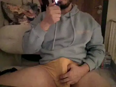 Snapshot of DateMike94 chatting on 03/22/25, 11:42 DateMike94 online show from 03/22/25, 11:42