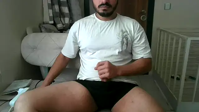 Snapshot of DateMike94 chatting on 11/21/25, 09:52 DateMike94 online show from 11/21/25, 09:52