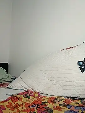 Kim 19 online show from 03/09/25, 05:44