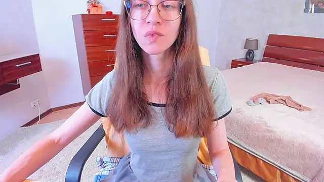 Pantyhose Mila online show from 02/17/26, 08:17