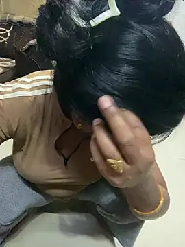 Tameesh sexy mistress online show from 04/10/26, 03:02