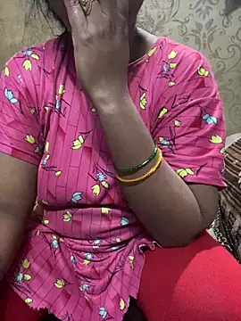 Snapshot of Tameesh_sexy_mistress chatting on 12/15/25, 04:13 Tameesh sexy mistress online show from 12/15/25, 04:13