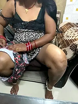 Snapshot of Tameesh_sexy_mistress chatting on 10/28/25, 05:34 Tameesh sexy mistress online show from 10/28/25, 05:34