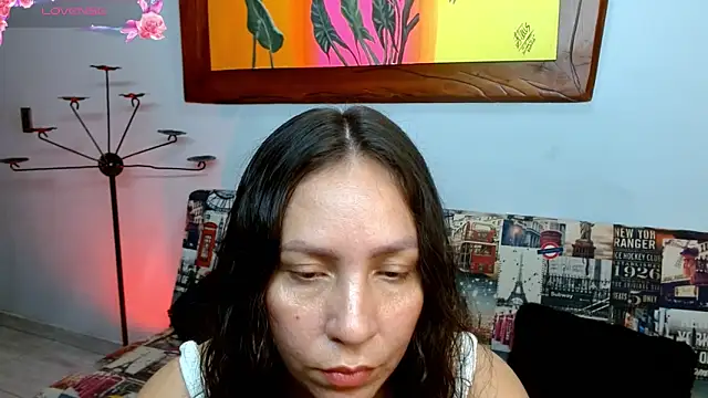 Snapshot of naihroby chatting on 09/27/25, 08:59 naihroby online show from 09/27/25, 08:59
