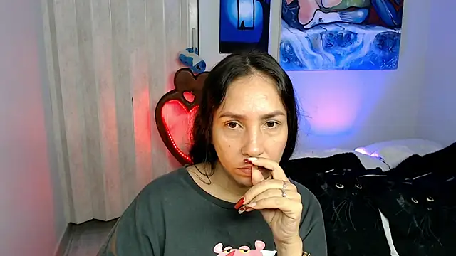 naihroby online show from 04/11/26, 05:15