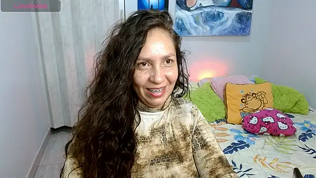 Snapshot of naihroby chatting on 10/09/25, 07:42 naihroby online show from 10/09/25, 07:42