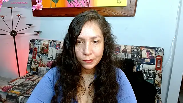 Snapshot of naihroby chatting on 09/30/25, 06:41 naihroby online show from 09/30/25, 06:41