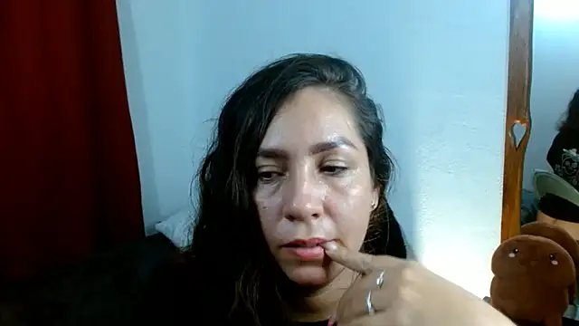 Snapshot of naihroby chatting on 03/04/25, 06:58 naihroby online show from 03/04/25, 06:58