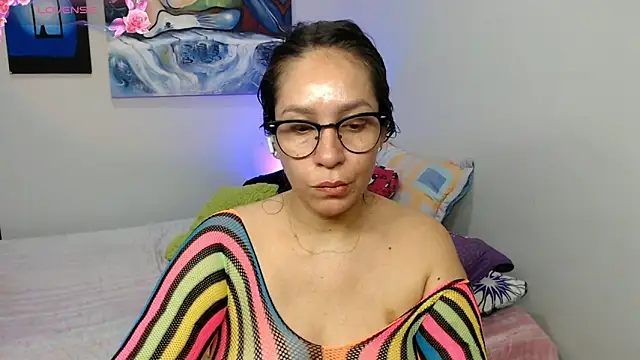 naihroby online show from 11/18/25, 03:32