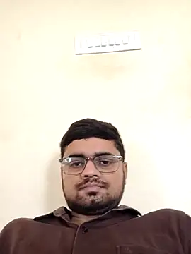 Ishan003 online show from 04/18/26, 06:05