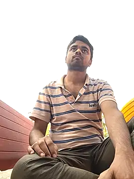 Snapshot of Ishan003 chatting on 06/25/26, 02:31 Ishan003 online show from 06/25/26, 02:31