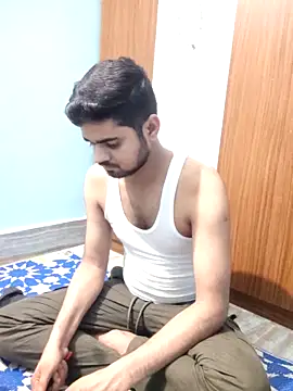 Ishan003 online show from 04/22/26, 02:46