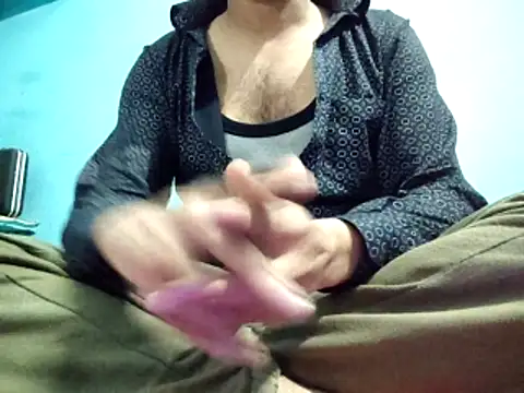 Ishan003 online show from 10/30/25, 07:39