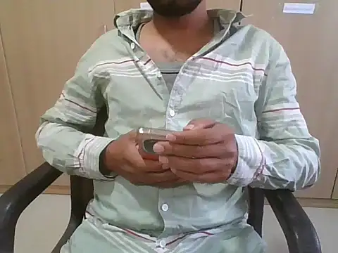 Ishan003 online show from 03/14/25, 10:39