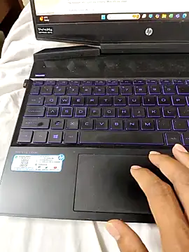 Ishan003 online show from 03/21/25, 03:46