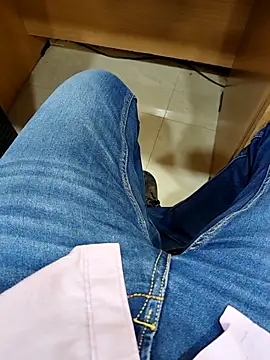 Ishan003 online show from 02/26/26, 01:49